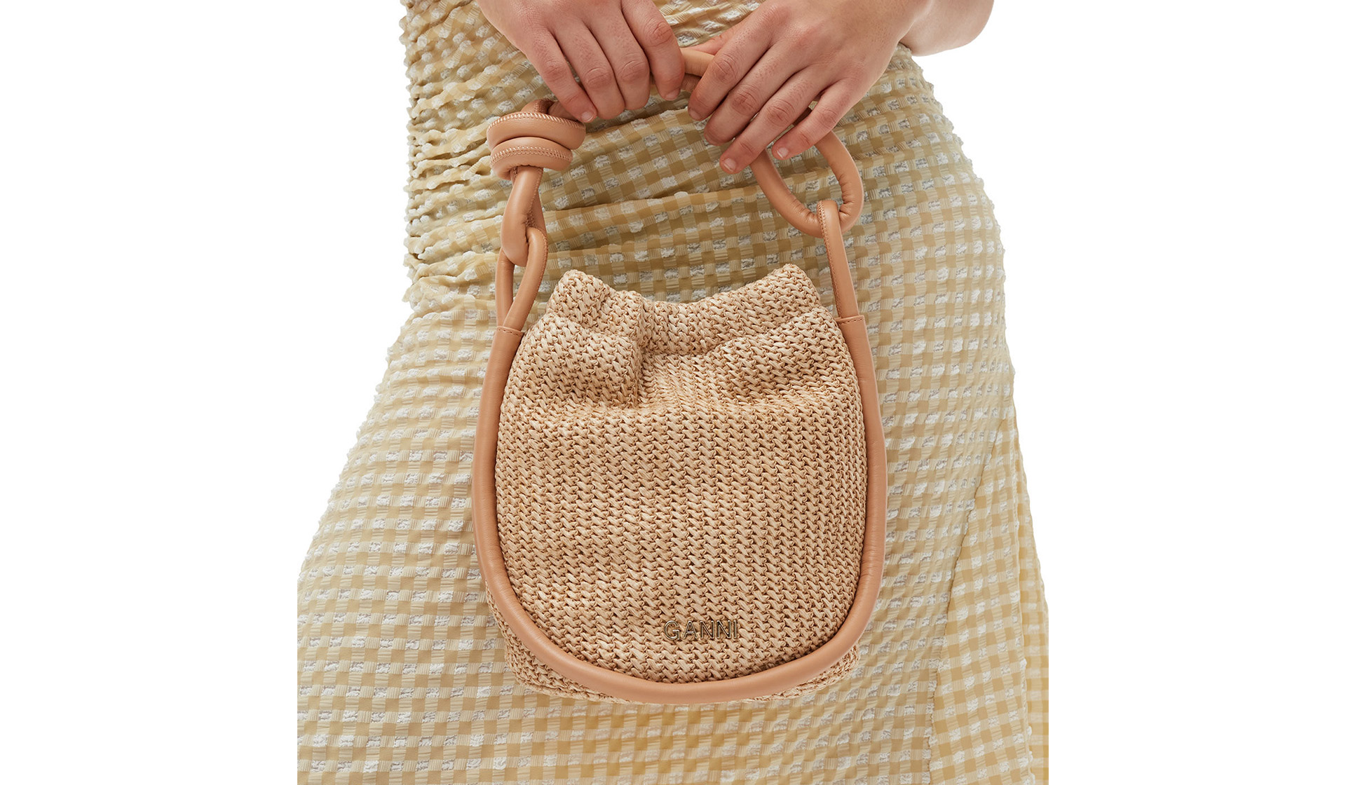 Style File  Mini Trend: Loewe's Leather-Trimmed Woven Raffia Tote