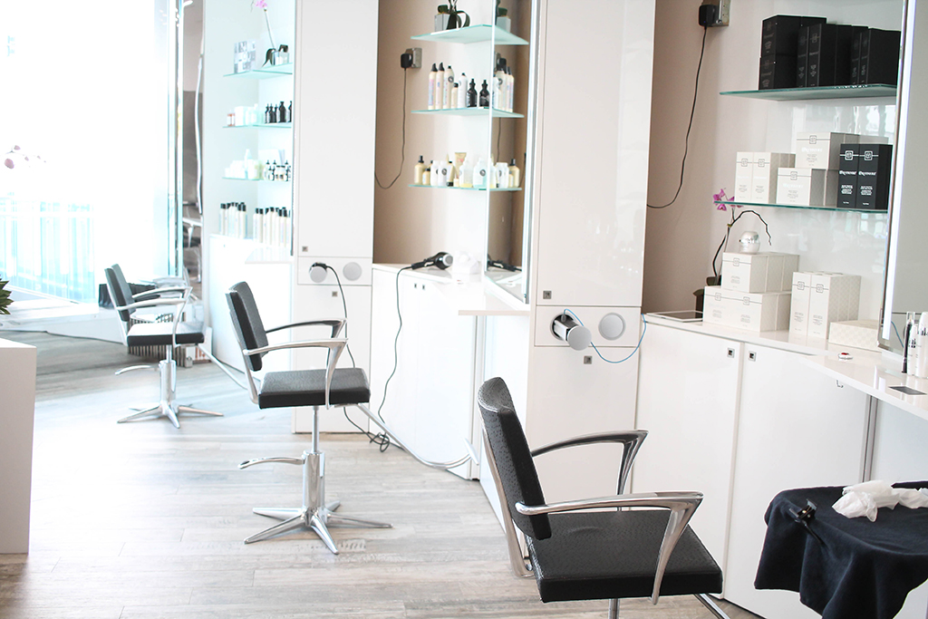 Femme Coiffure Hair Salon