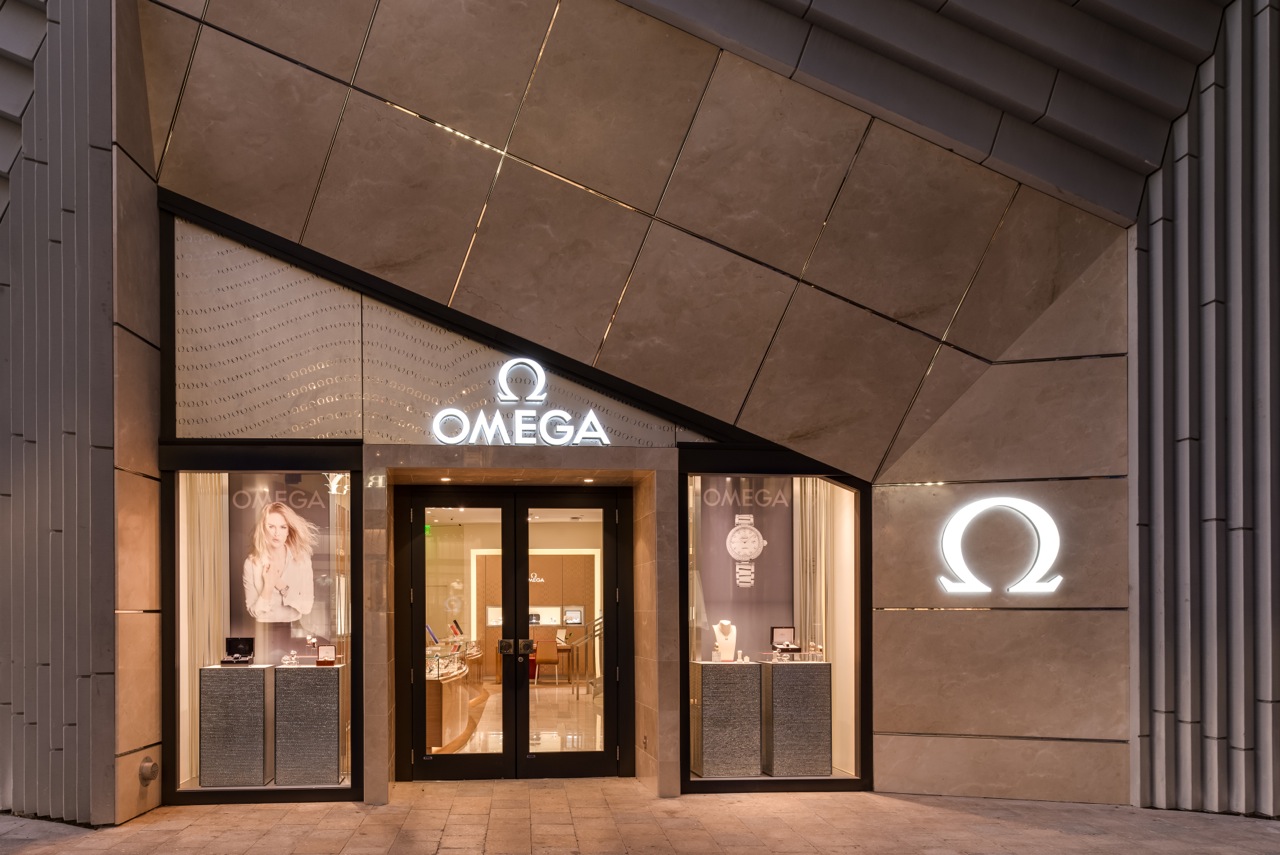 OMEGA Miami Store exterior