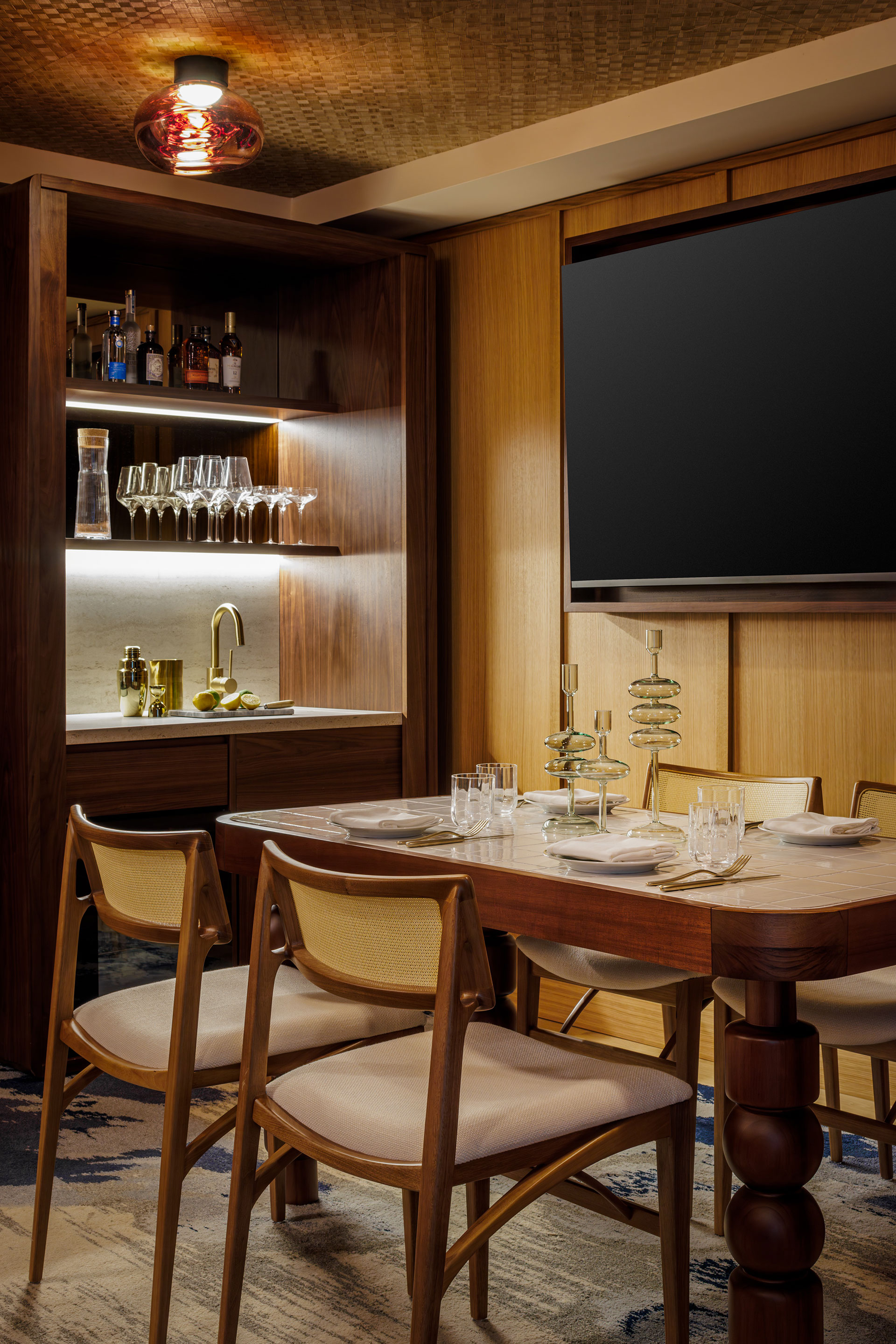 Moore Hotel Dining