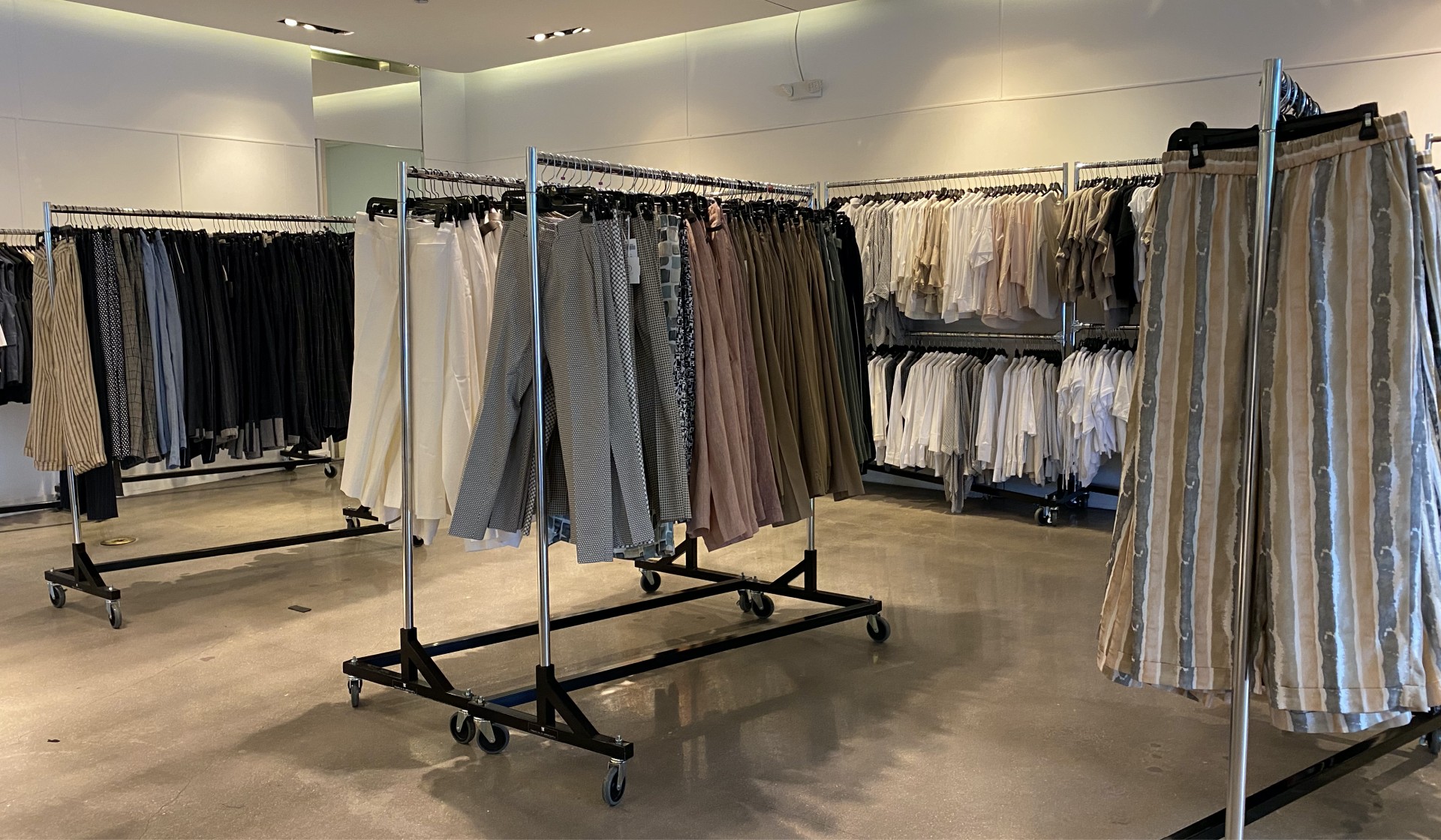 260 Sample Sale: Peserico