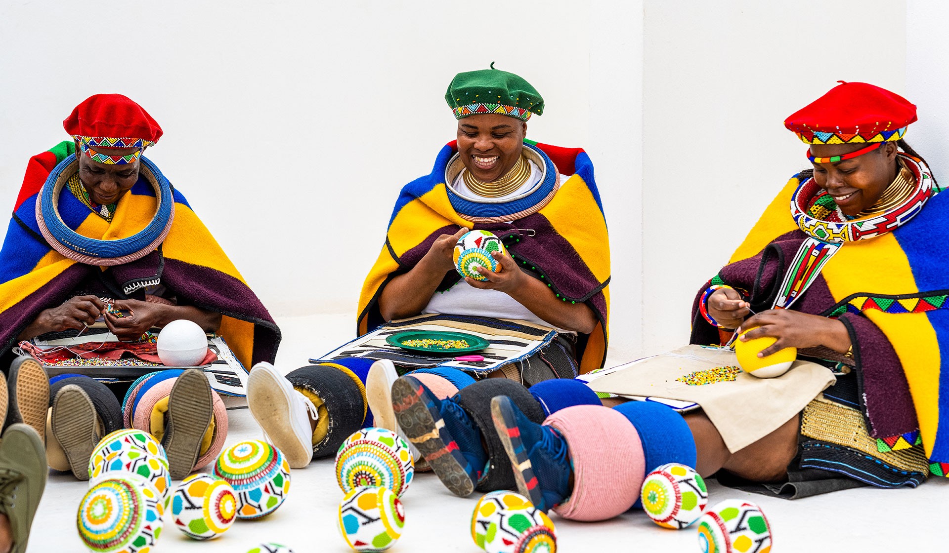 BEADING WORKSHOP WITH NICOLE Nomsa MOYO