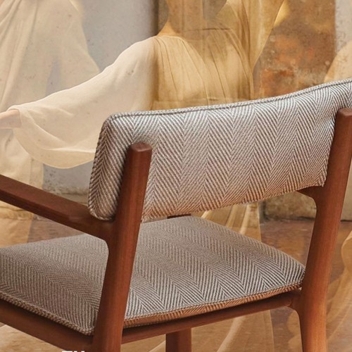 Luminaire: Loro Piana Interiors by Exteta